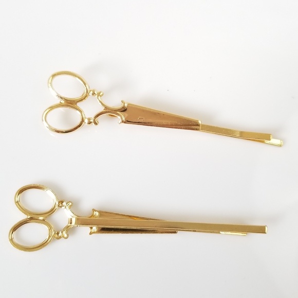Hair Clips Novelty Gold Scissors set of 2 - Picture 4 of 5